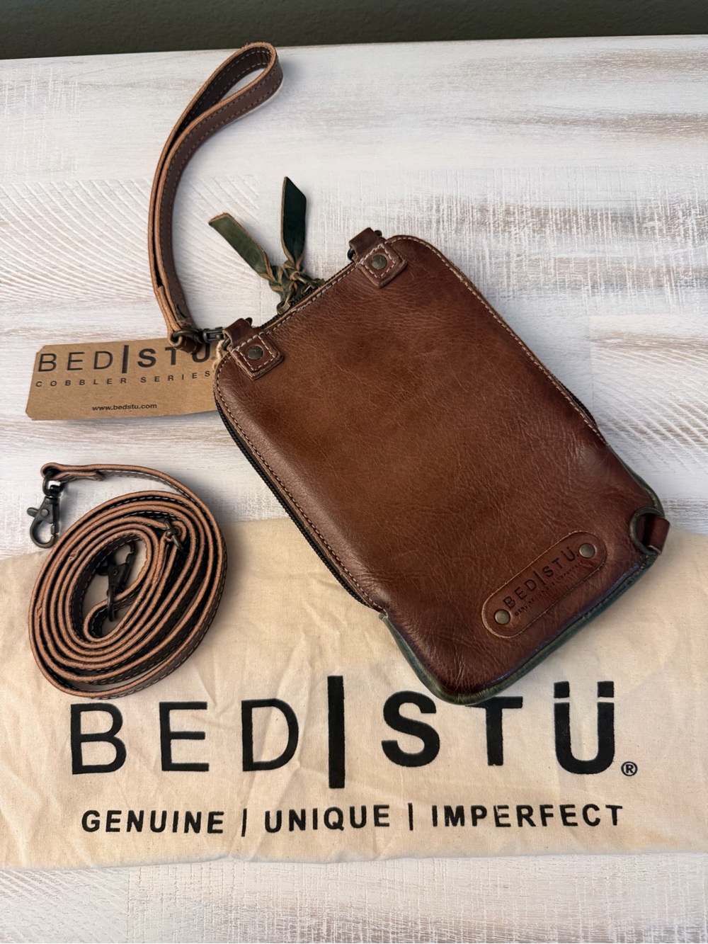 Bedstu Bed/Stu Bed-Stu Alelike Crossbody Handbag in Duff Rustic NWT - Picture 2 of 4